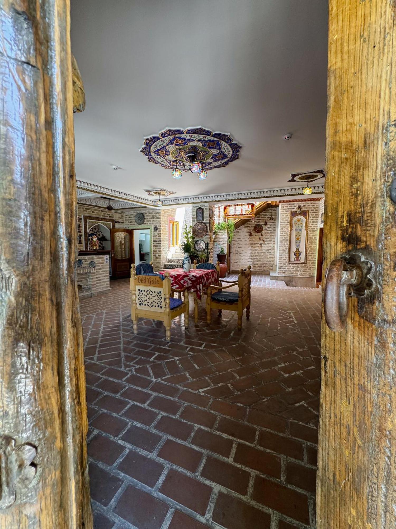 Old Gate Family Guest House ブハラ エクステリア 写真