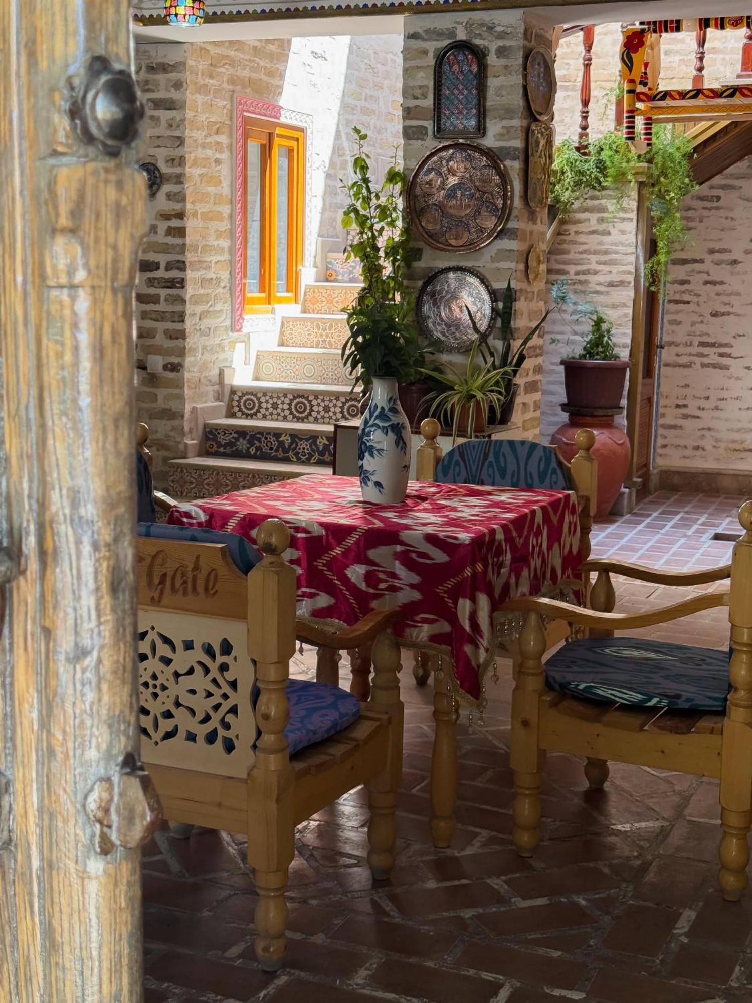Old Gate Family Guest House ブハラ エクステリア 写真